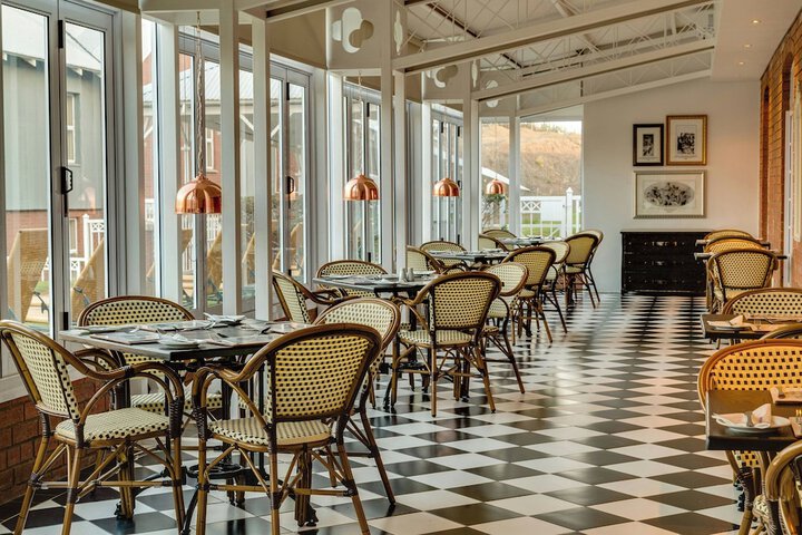 Dining Photos