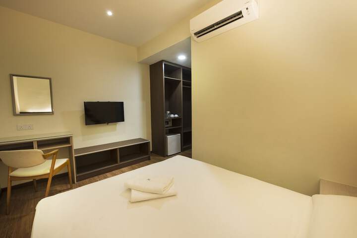 Room 17 of 23