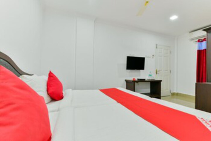 Room 25 of 33
