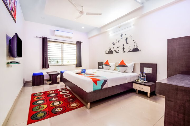 FabHotel Himanshi