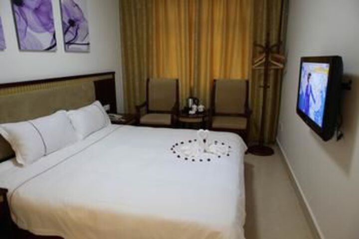 Room 21 of 68