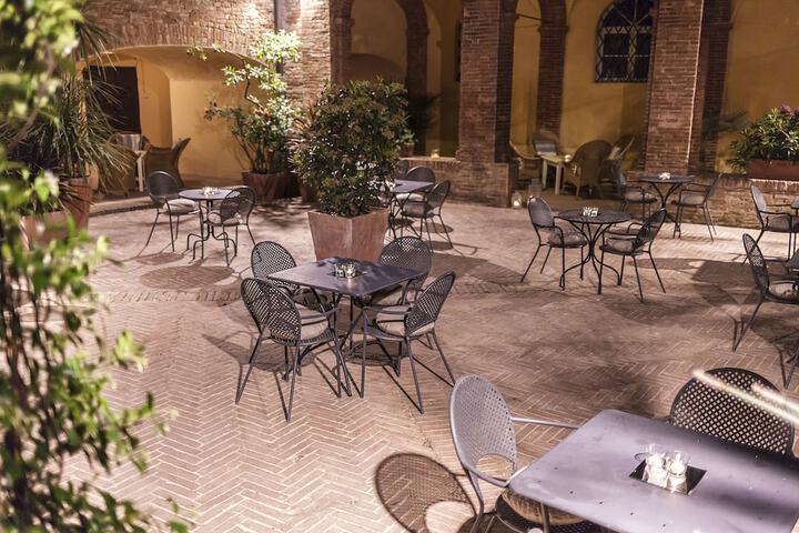 Terrace/Patio 28 of 45