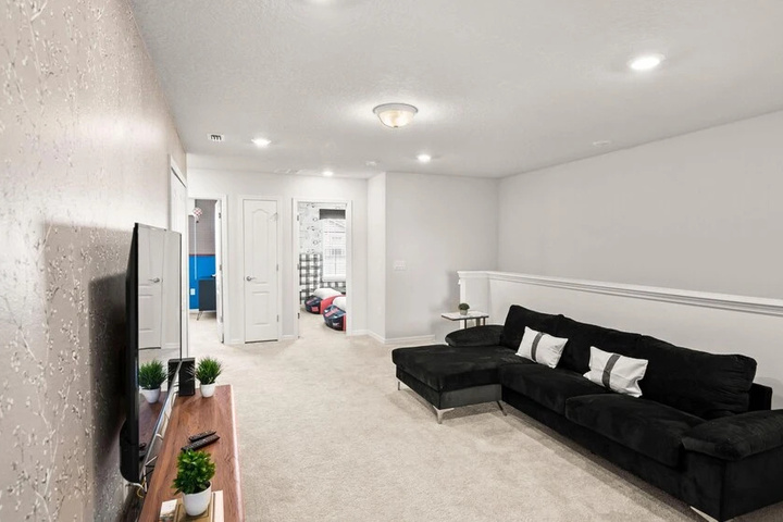 Room 12 of 21