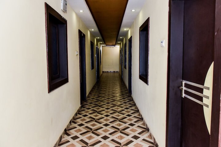 Ballroom/Hall 5 of 8