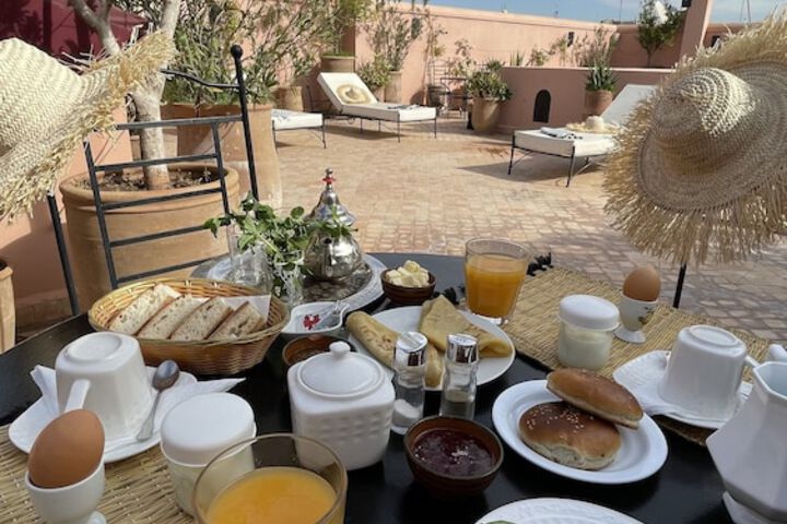 Breakfast/Coffee Service 228 of 435