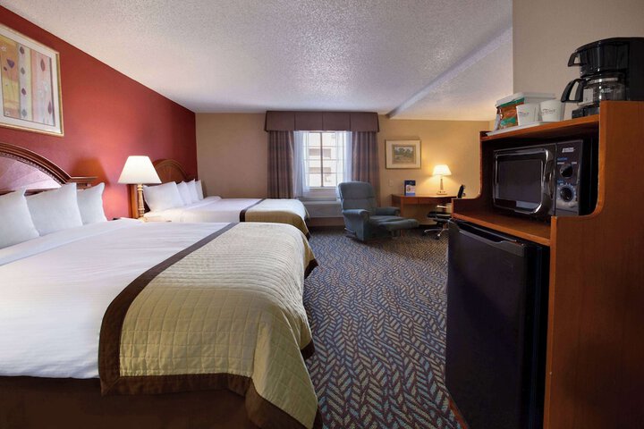 1 King Bed Mobility Accessible (7 of 14)