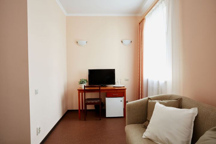 Room 4 of 56