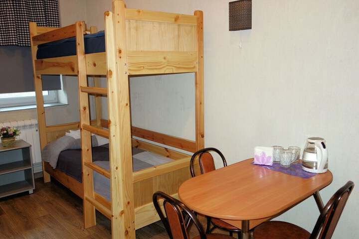 Room 17 of 46
