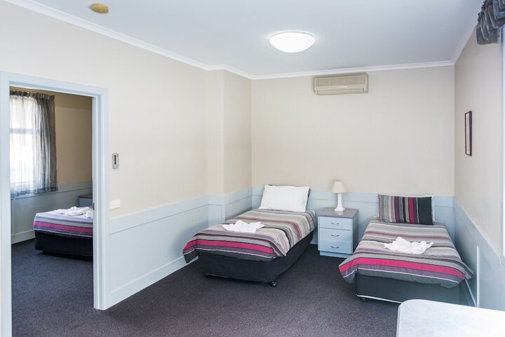 Room 2 of 26