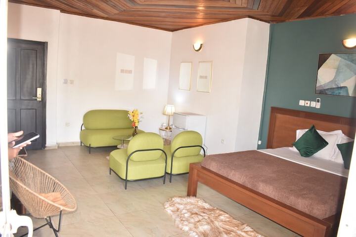 Room 4 of 29