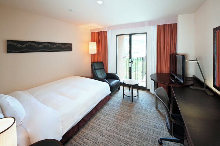 Room 21 of 107