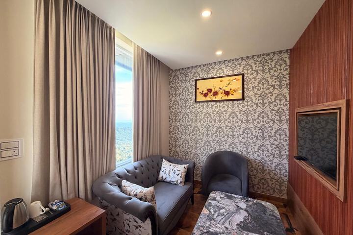 Room 29 of 65
