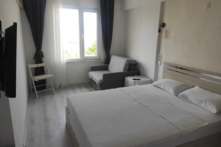 Room 25 of 81