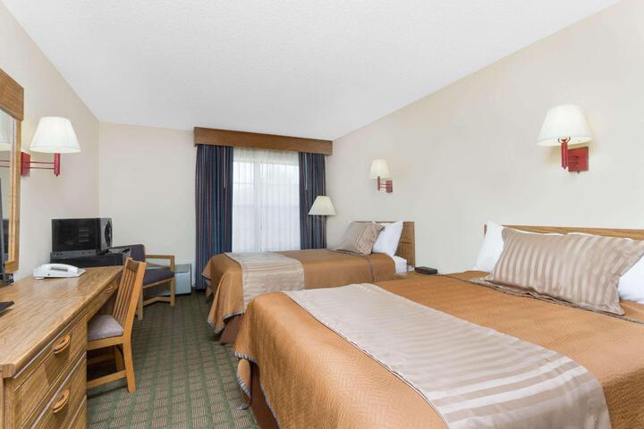 2 Double Beds (2 of 2)
