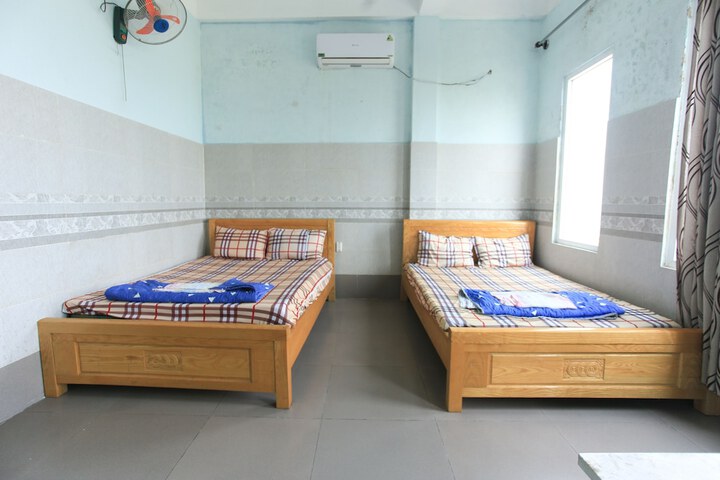 Room 6 of 21