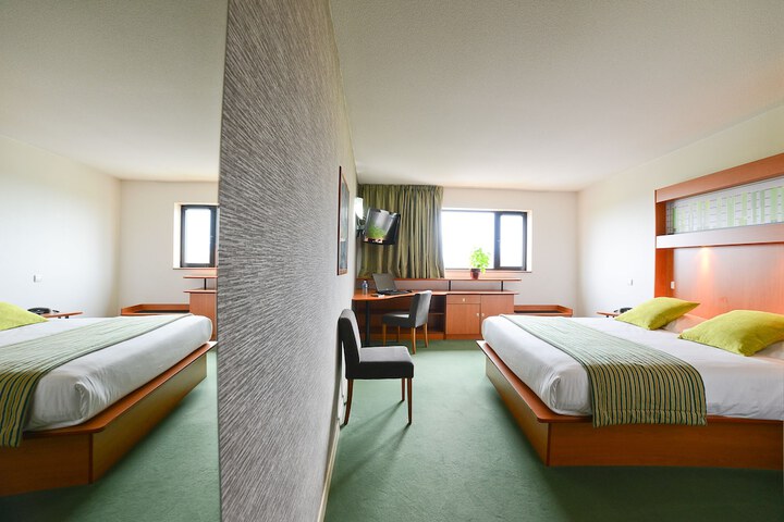 Room 38 of 113