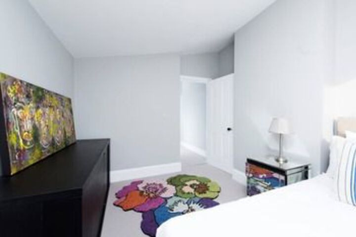 Room 27 of 42