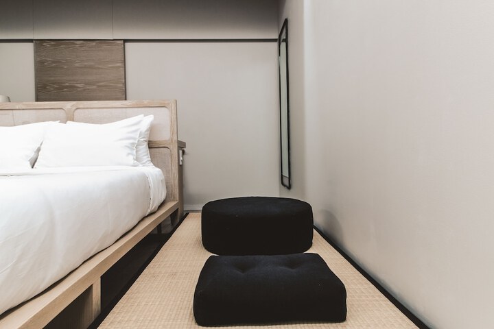 Room 12 of 48