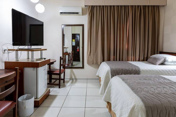 Room 5 of 31