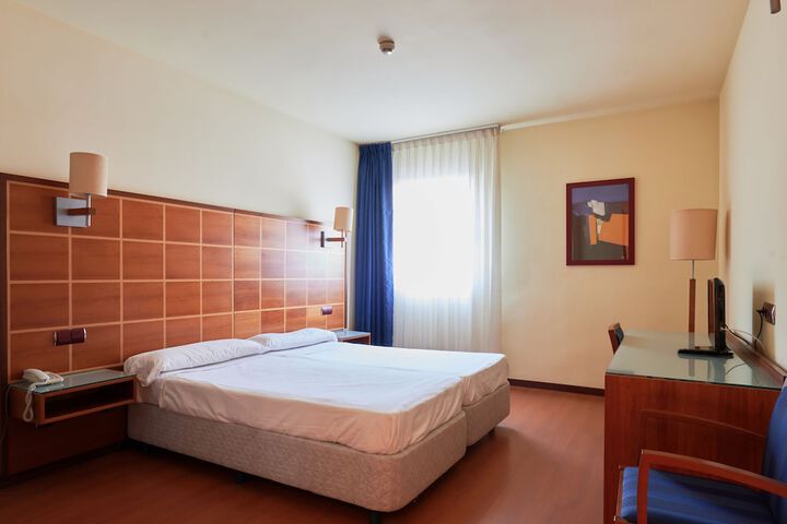 Room 49 of 186