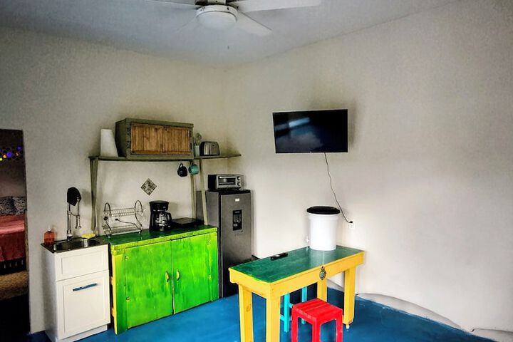 Room 27 of 45
