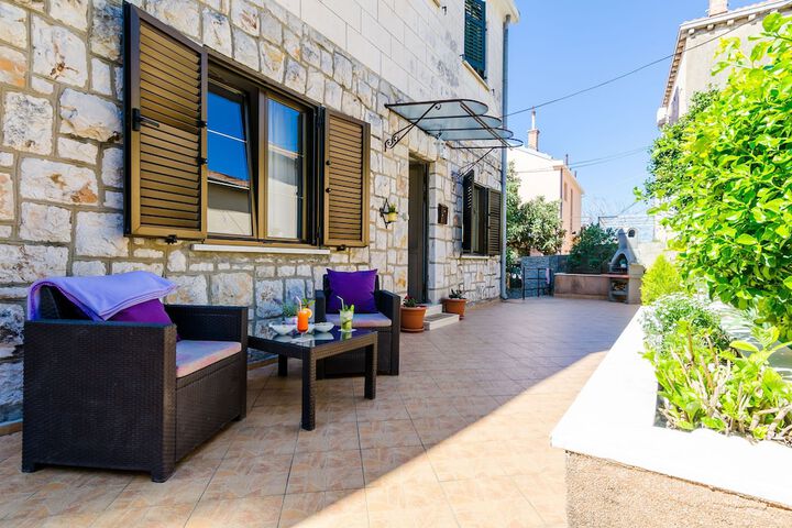 Terrace/Patio 21 of 38