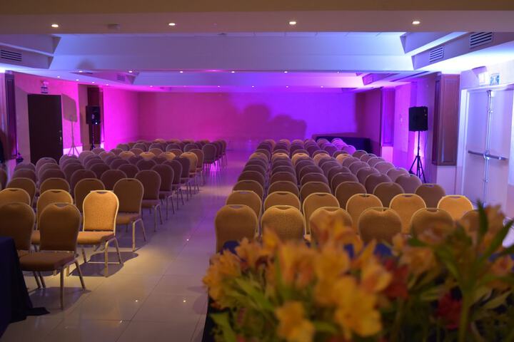 Ballroom/Hall 25 of 40