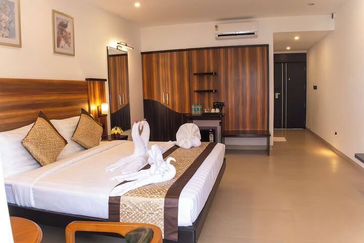 Room 9 of 40
