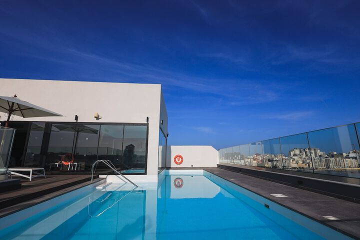 Pool 76 of 127