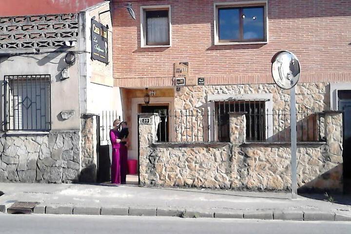 Photo 1