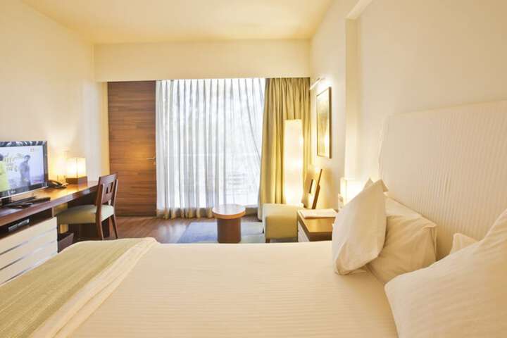 Room 7 of 44