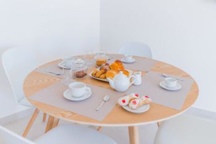 Breakfast/Coffee Service 13 of 79