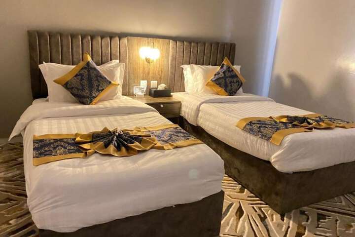 Room 2 of 12