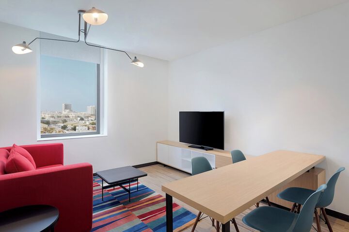 Room 19 of 50