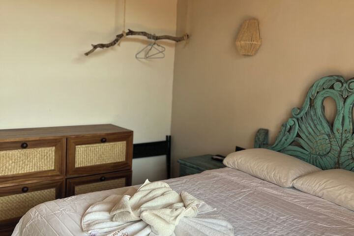 Room 3 of 31