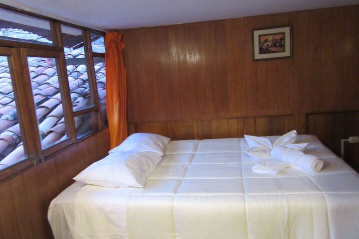Room 49 of 64
