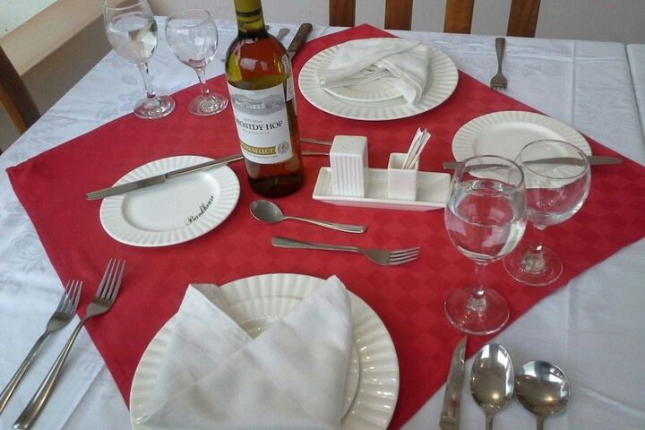 Dining 20 of 50