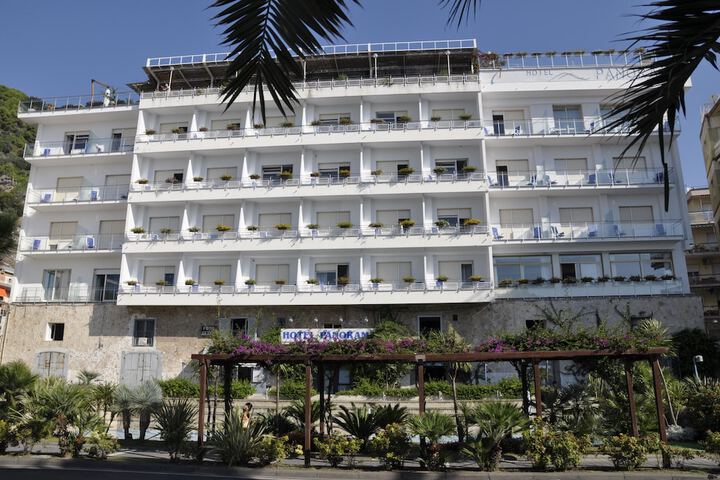Exterior of Hotel Panorama