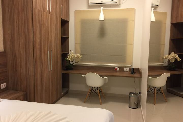Room 14 of 42