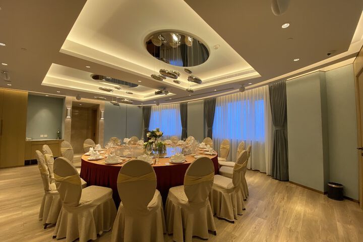 Ballroom/Hall 101 of 142