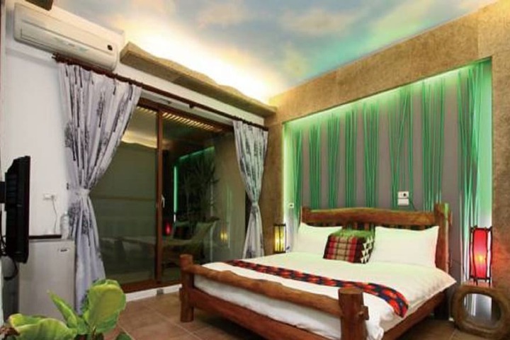 Room 18 of 73