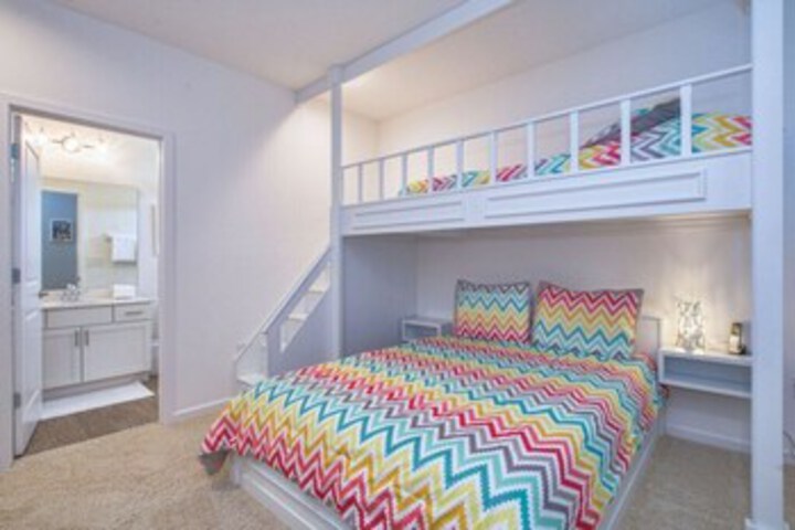 Room 117 of 170