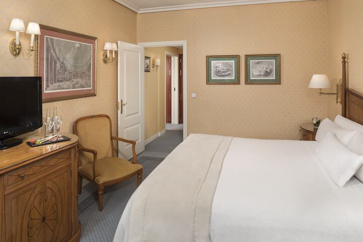 Room 26 of 172