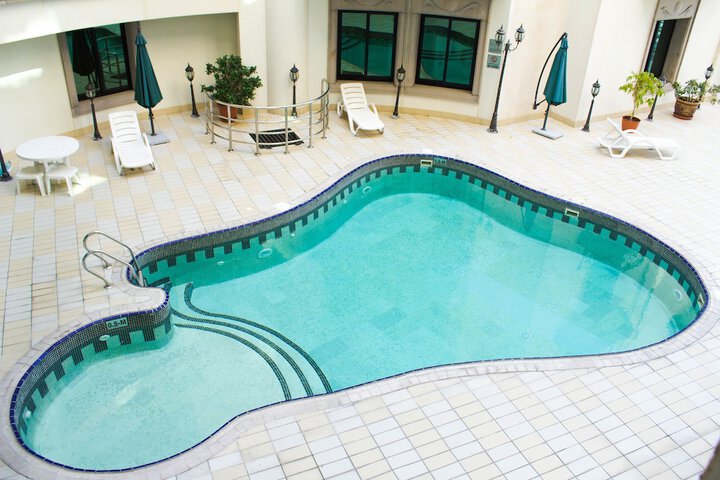 Hotel with Pool