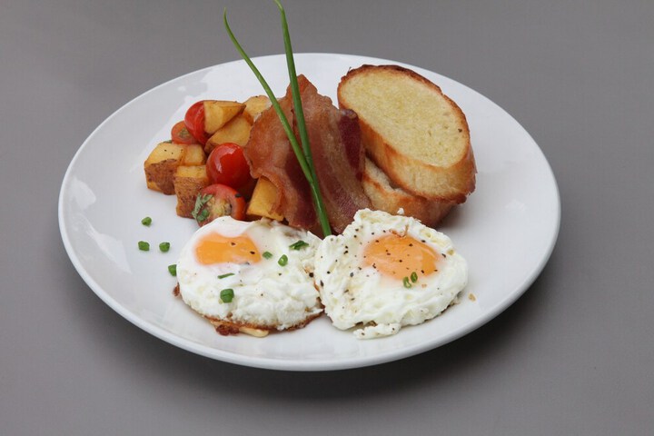 Breakfast/Coffee Service 92 of 105