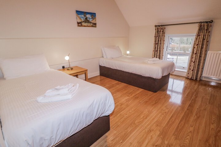 Room 4 of 36