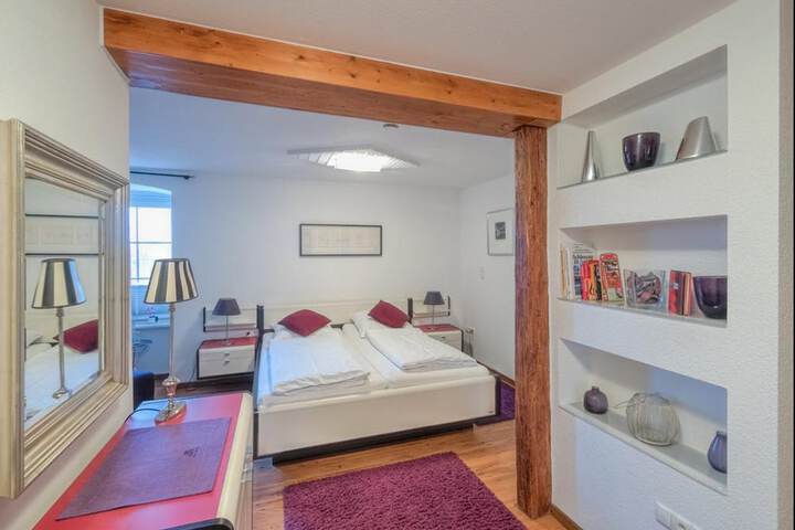 Room 9 of 40