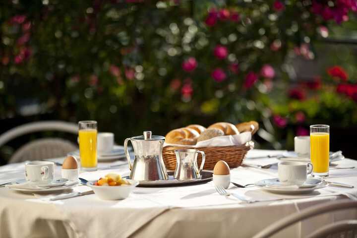 Breakfast/Coffee Service 40 of 44