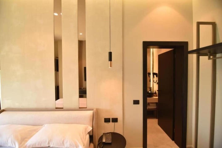 Room 12 of 62
