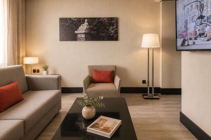 Room 42 of 206